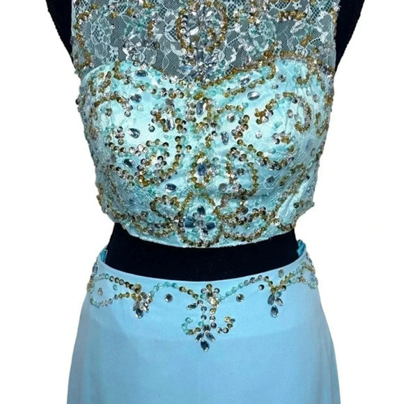 Two piece ice blue Prom dress scoop sheath with beading bodice + sweep train - Picture 3 of 11